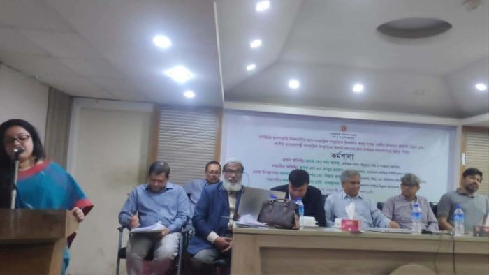 সুন্দর চলচ্চিত্র উৎসাহিত করতে সমালোচকদের স্বাধীন পরিবেশ প্রয়োজন